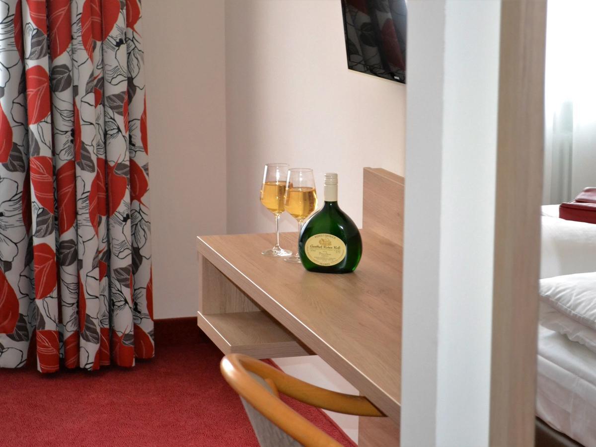 Hotel-Gasthof Rotes Ross Markt Einersheim Εξωτερικό φωτογραφία